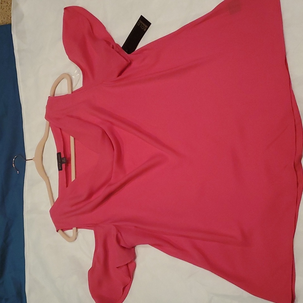 BOLD elements Cold shoulder blouse. Pink